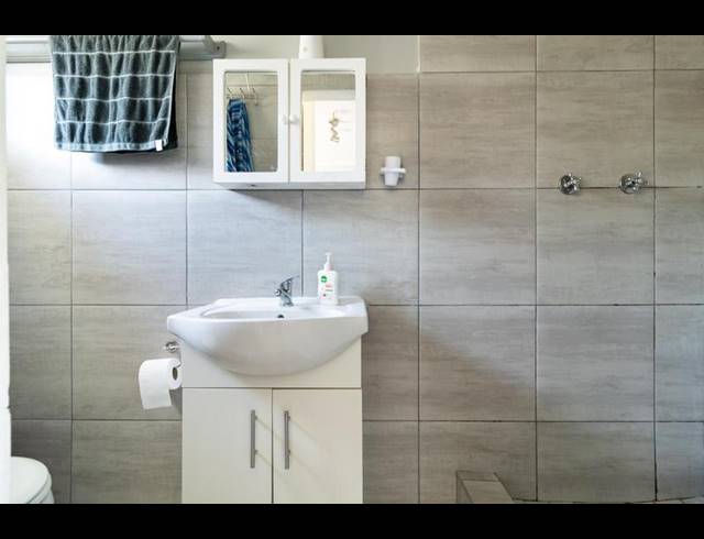 1 BEDROOM PROPERTY TO RENT IN LOEVENSTEIN